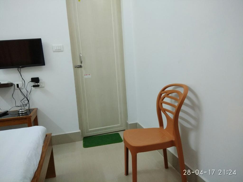 India Tours Only Kavita Guest House 볼푸르 외부 사진